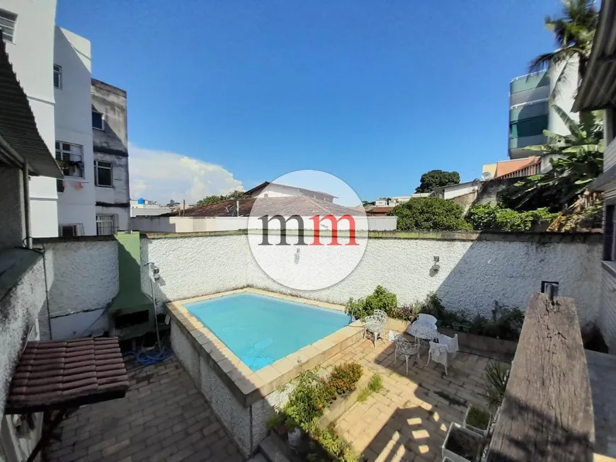 Foto 1 de Casa com 3 Quartos à venda, 280m² em Jardim Guanabara, Rio de Janeiro