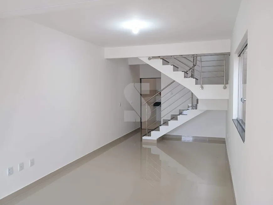 Foto 1 de Casa com 3 Quartos à venda, 132m² em Candida Ferreira, Contagem