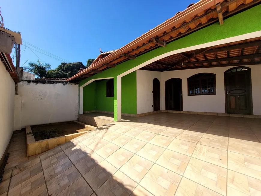 Foto 1 de Casa com 4 Quartos à venda, 420m² em Eldorado, Contagem