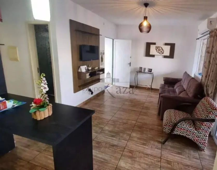 Foto 1 de Casa de Condomínio com 2 Quartos à venda, 50m² em Eugênio de Melo, São José dos Campos