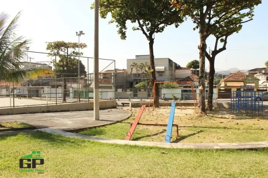 Foto 1 de Apartamento com 2 Quartos para alugar, 70m² em  Vila Valqueire, Rio de Janeiro