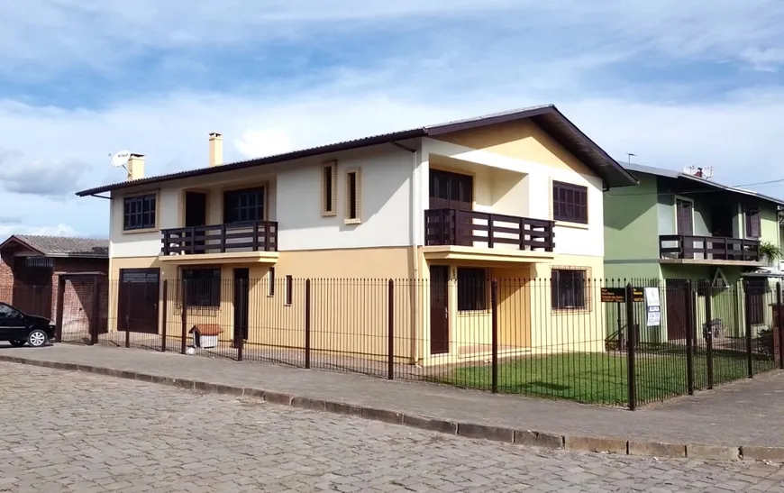 Foto 1 de Casa com 7 Quartos à venda, 257m² em Diamantino, Caxias do Sul