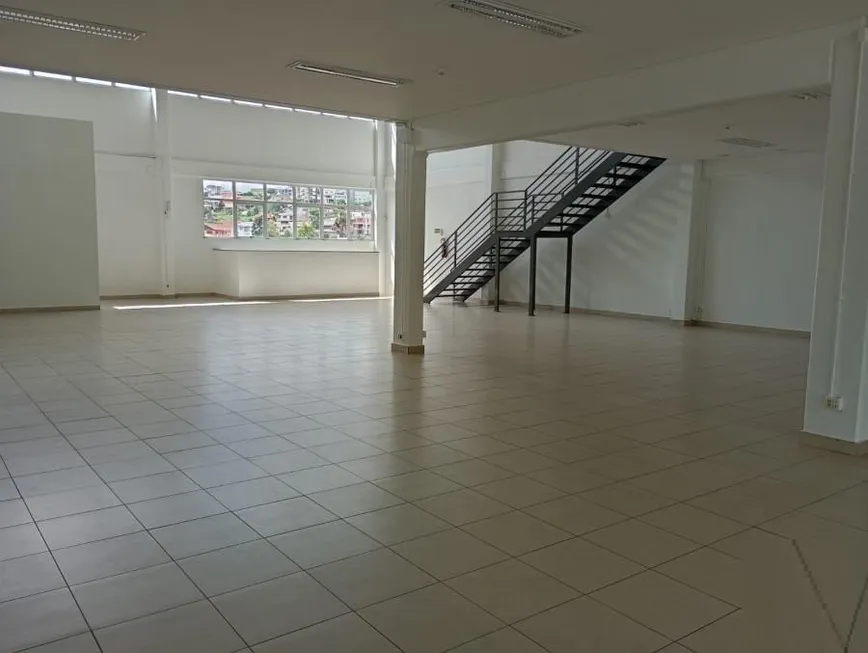 Foto 1 de Ponto Comercial para alugar, 1107m² em Cinquentenário, Caxias do Sul