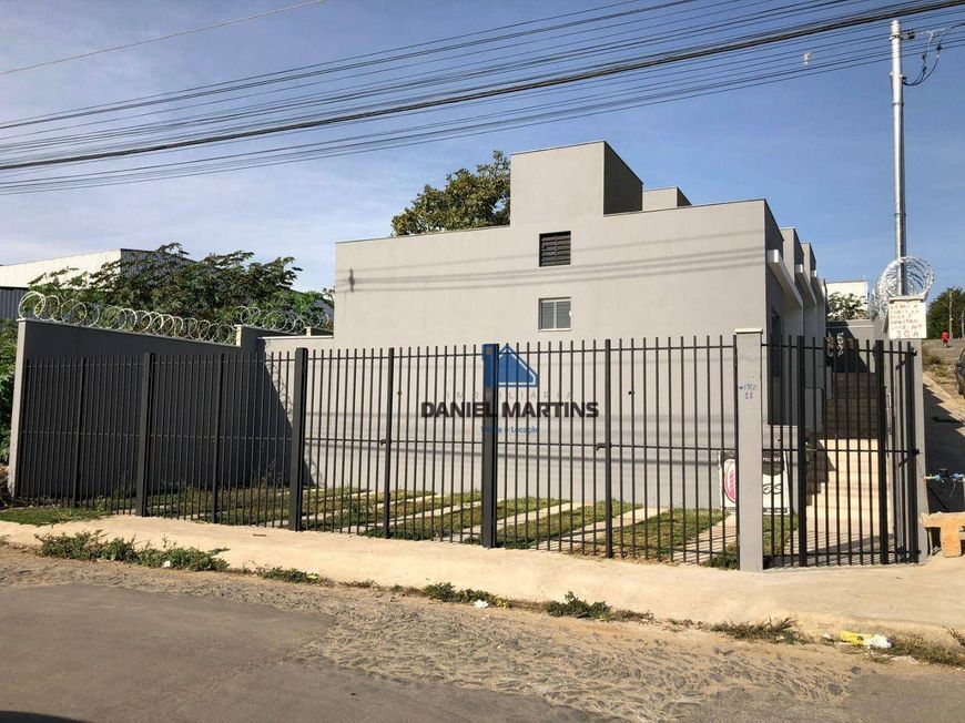 Foto 1 de Casa com 2 Quartos à venda, 49m² em Presidente, Matozinhos