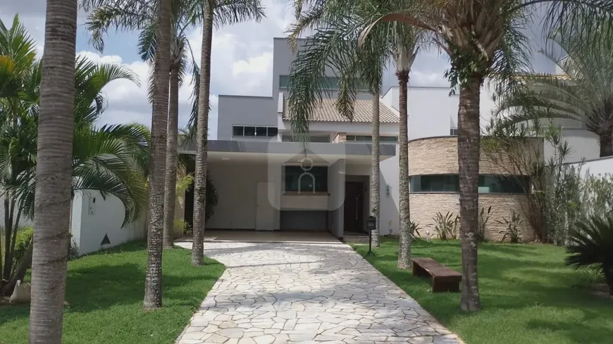 Foto 1 de Sobrado com 4 Quartos à venda, 313m² em Jardim Karaíba, Uberlândia