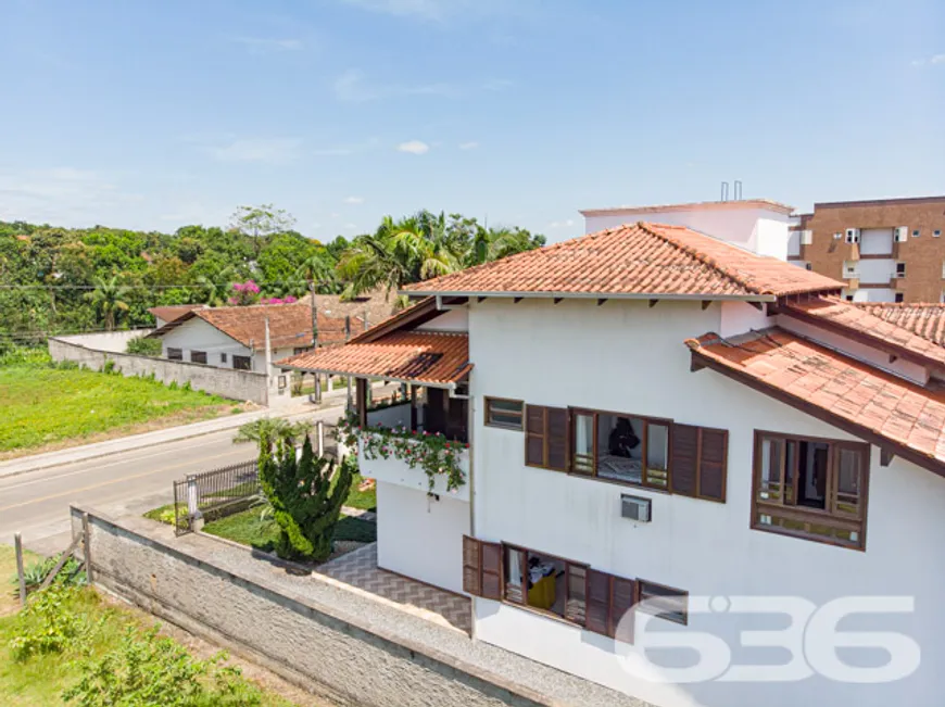 Foto 1 de Sobrado com 4 Quartos à venda, 280m² em Anita Garibaldi, Joinville