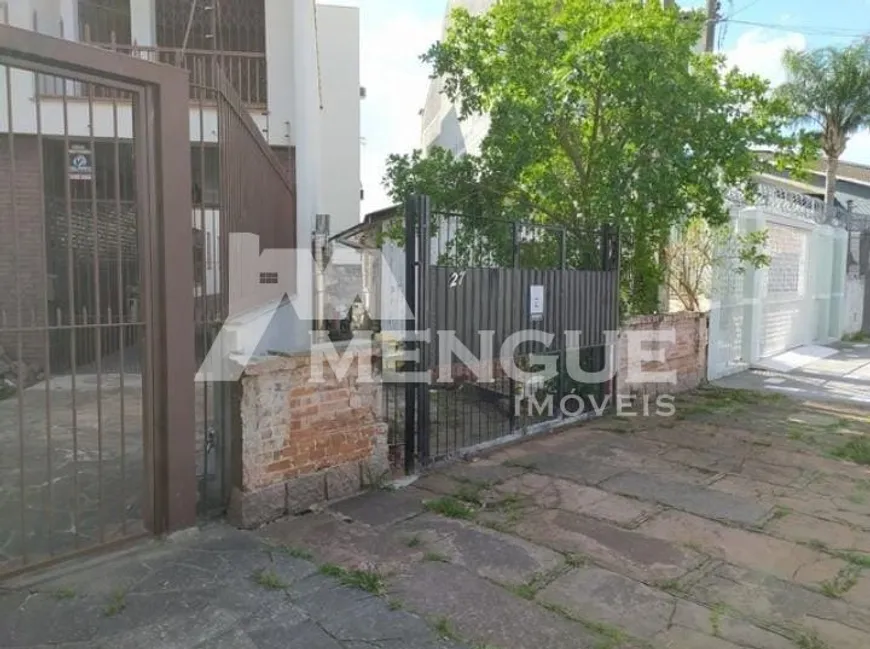 Foto 1 de Lote/Terreno à venda, 175m² em São João, Porto Alegre