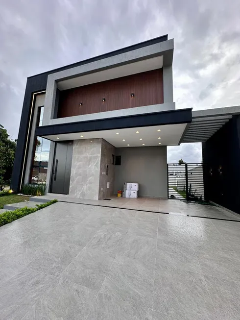 Foto 1 de Casa de Condomínio com 4 Quartos à venda, 220m² em Ponta Negra, Manaus