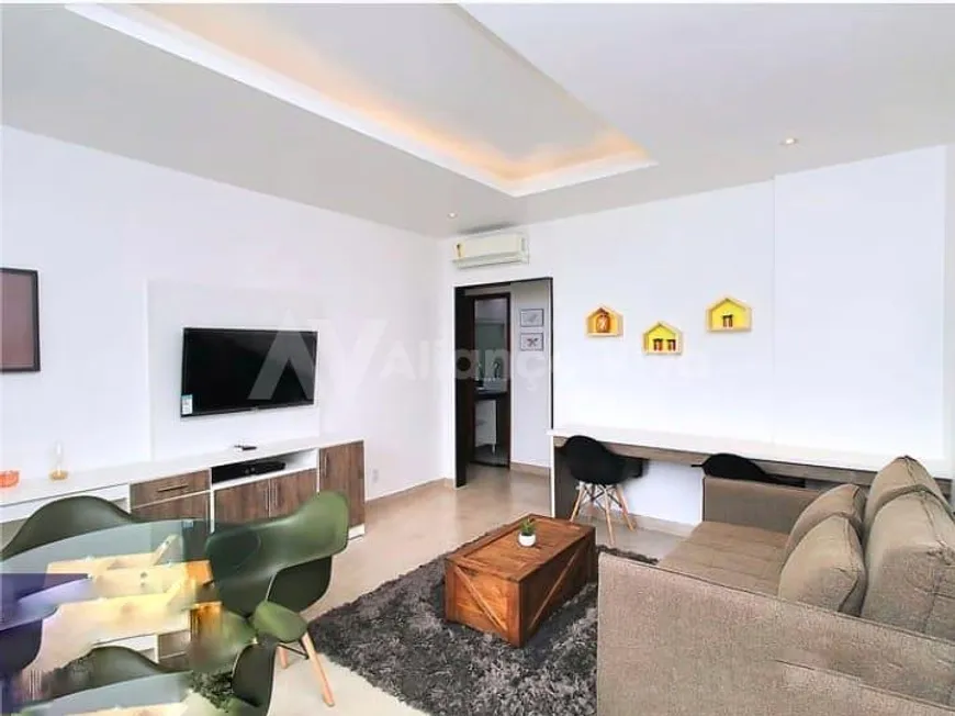 Foto 1 de Apartamento com 2 Quartos à venda, 85m² em Copacabana, Rio de Janeiro