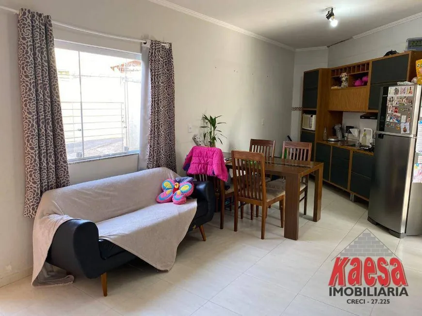 Foto 1 de Casa com 2 Quartos à venda, 67m² em Jardim Jaragua, Atibaia