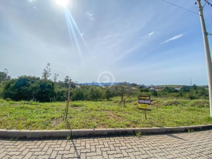 Foto 1 de Lote/Terreno à venda, 300m² em Quatro Colonias, Campo Bom