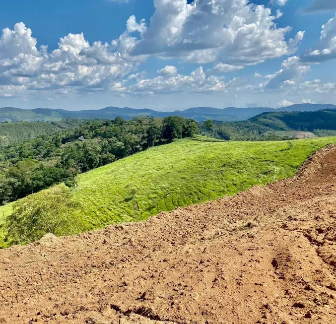 Foto 1 de Lote/Terreno à venda, 600m² em Usina, Atibaia