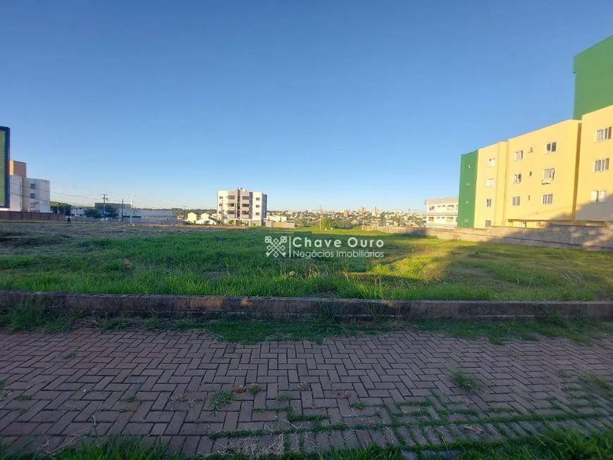 Foto 1 de Lote/Terreno à venda, 740m² em FAG, Cascavel