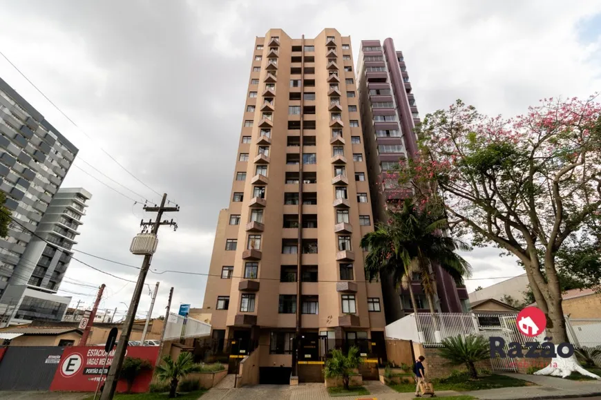 Foto 1 de Apartamento com 3 Quartos para alugar, 148m² em Bacacheri, Curitiba