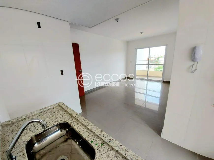 Foto 1 de Apartamento com 2 Quartos à venda, 50m² em Cazeca, Uberlândia