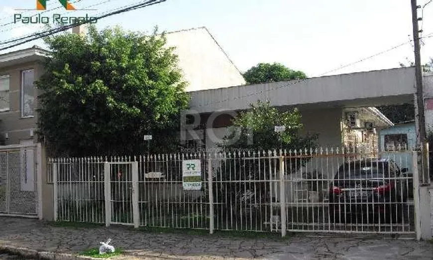 Foto 1 de Casa com 3 Quartos à venda, 199m² em Jardim São Pedro, Porto Alegre