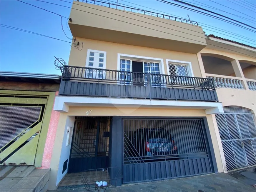 Foto 1 de Sobrado com 4 Quartos para venda ou aluguel, 185m² em Jardim Pacaembu, São Carlos
