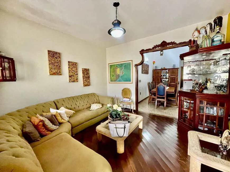 Foto 1 de Casa com 3 Quartos à venda, 125m² em Castelo, Belo Horizonte