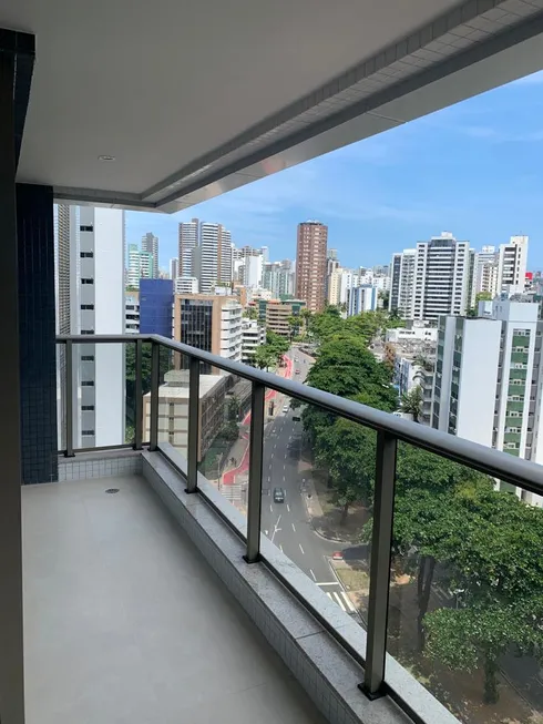 Foto 1 de Apartamento com 2 Quartos para alugar, 67m² em Ondina, Salvador