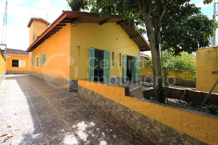 Foto 1 de Casa com 5 Quartos à venda, 200m² em Jardim Marcia, Peruíbe