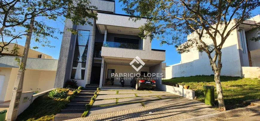 Foto 1 de Casa de Condomínio com 3 Quartos para venda ou aluguel, 270m² em Villa Branca, Jacareí