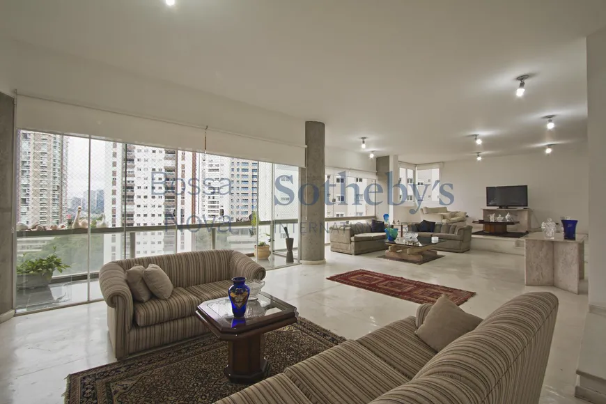 Foto 1 de Apartamento com 4 Quartos à venda, 280m² em Panamby, São Paulo