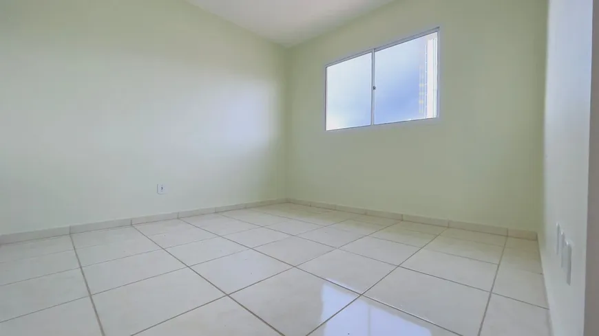 Foto 1 de Apartamento com 2 Quartos à venda, 50m² em Ypiranga, Valparaíso de Goiás