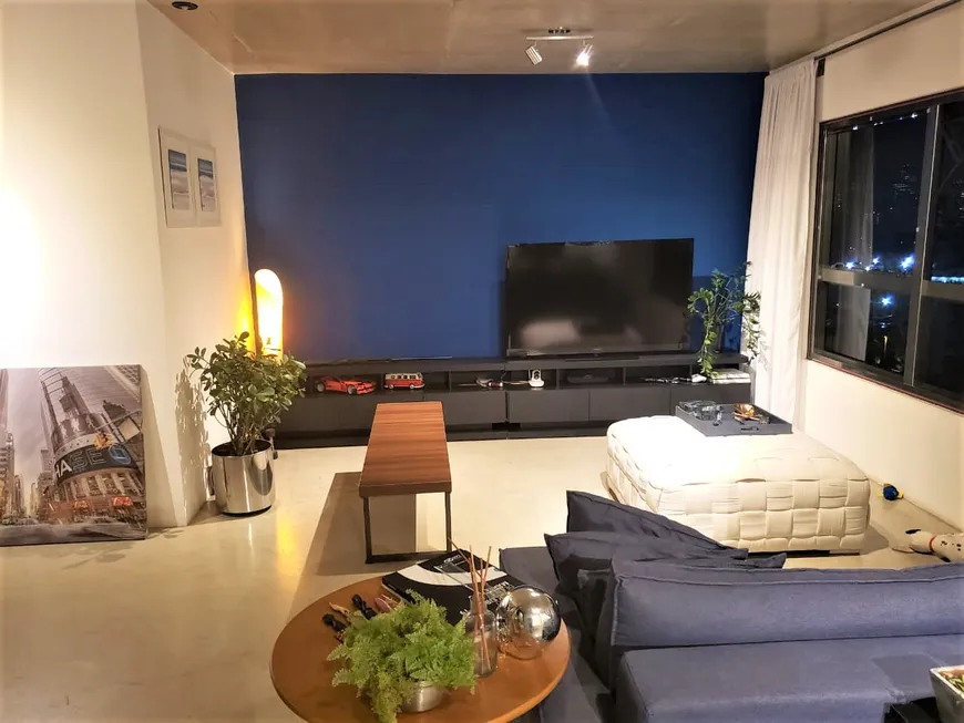 Foto 1 de Apartamento com 1 Quarto para venda ou aluguel, 70m² em Brooklin, São Paulo