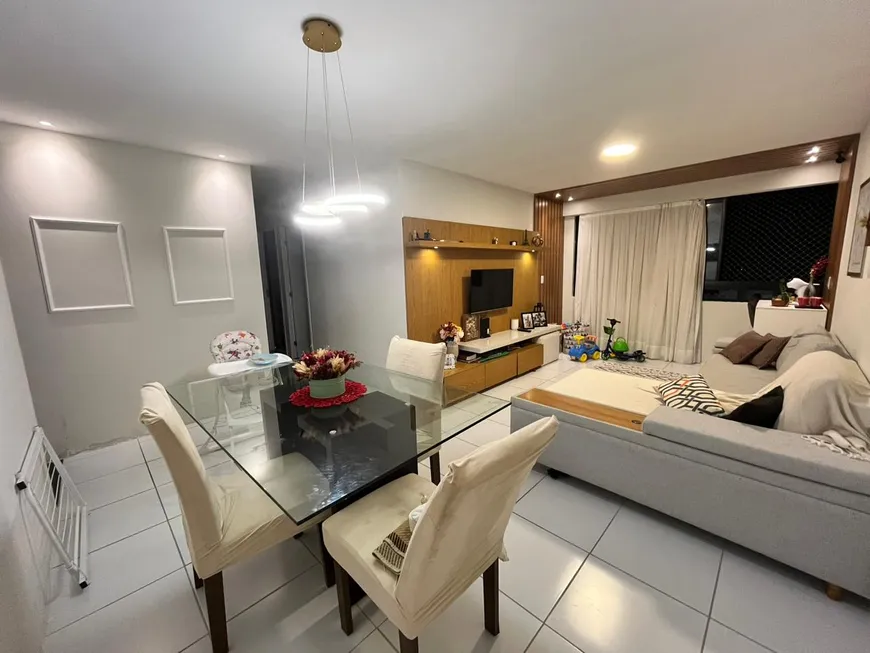 Foto 1 de Apartamento com 3 Quartos à venda, 85m² em Boa Viagem, Recife