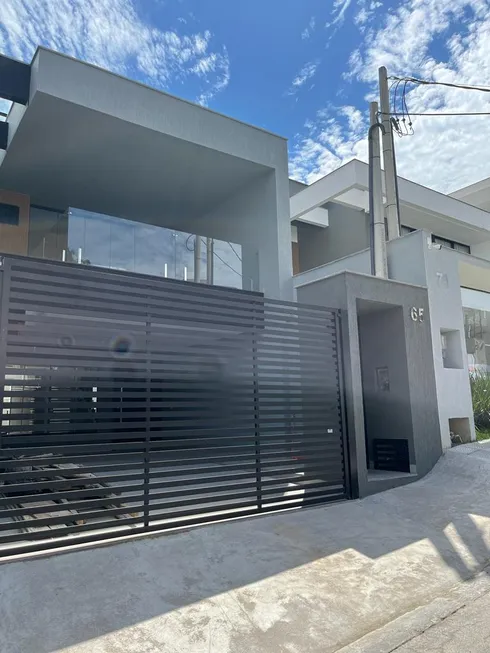 Foto 1 de Casa com 3 Quartos à venda, 250m² em Jardim Belvedere, Volta Redonda