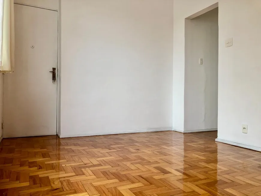 Foto 1 de Apartamento com 2 Quartos à venda, 60m² em Centro, Petrópolis