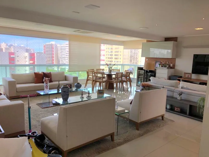 Foto 1 de Apartamento com 4 Quartos à venda, 188m² em Itaigara, Salvador