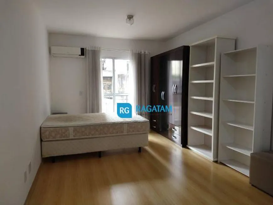 Foto 1 de Apartamento com 1 Quarto à venda, 50m² em República, São Paulo