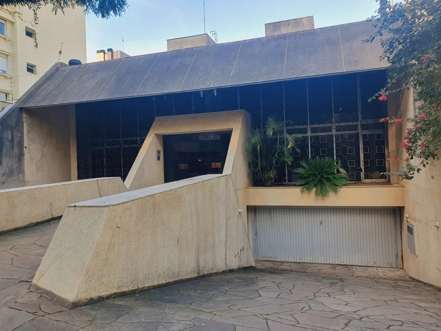 Foto 1 de Casa com 5 Quartos para alugar, 370m² em Auxiliadora, Porto Alegre