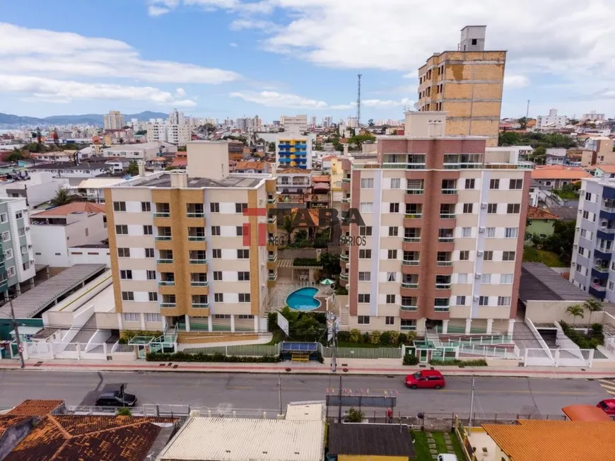 Foto 1 de Cobertura com 4 Quartos à venda, 205m² em Jardim Cidade de Florianópolis, São José