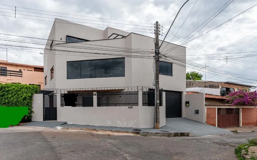 Foto 1 de Casa com 4 Quartos à venda, 450m² em Metropolitana, Núcleo Bandeirante