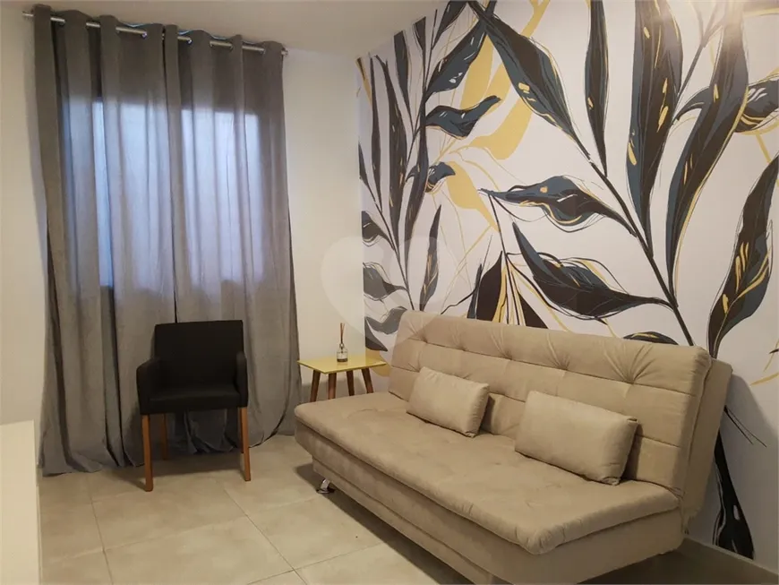 Foto 1 de Apartamento com 2 Quartos à venda, 48m² em Vila Paulo Silas, São Paulo