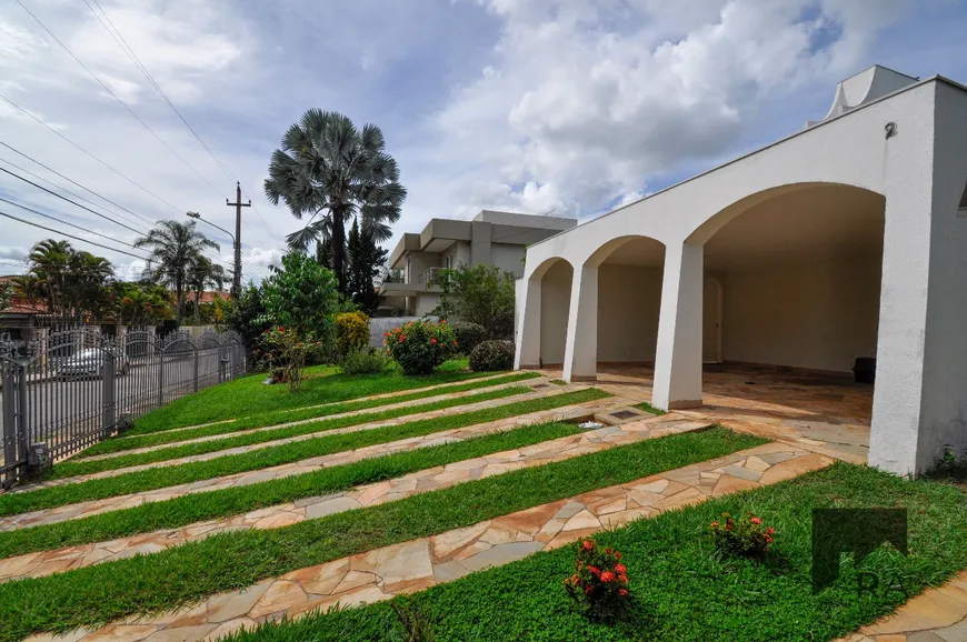 Foto 1 de Casa com 5 Quartos à venda, 640m² em Lago Sul, Brasília