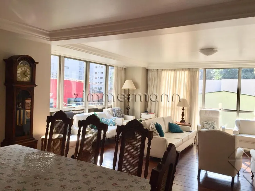 Foto 1 de Apartamento com 4 Quartos à venda, 193m² em Jardim Paulista, São Paulo