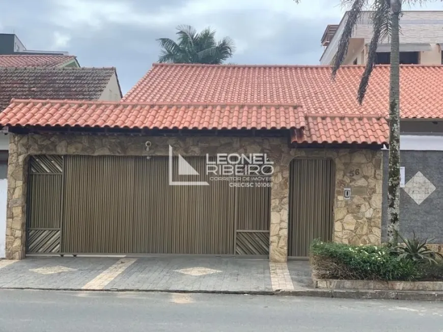 Foto 1 de Casa com 10 Quartos à venda, 391m² em Fritz Lorenz, Timbó