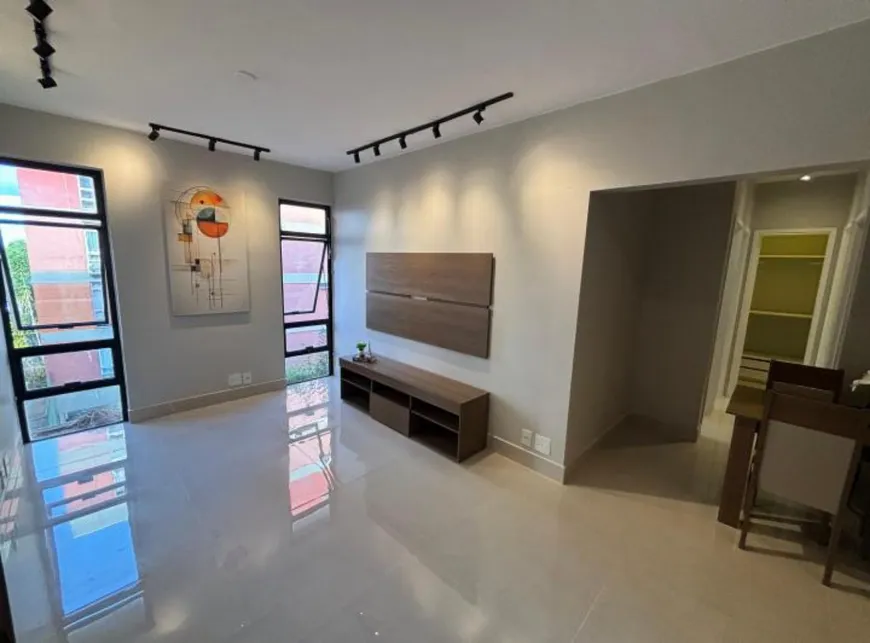 Foto 1 de Apartamento com 2 Quartos à venda, 57m² em Brotas, Salvador