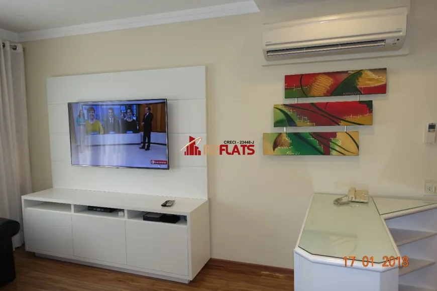 Foto 1 de Flat com 3 Quartos para alugar, 120m² em Itaim Bibi, São Paulo