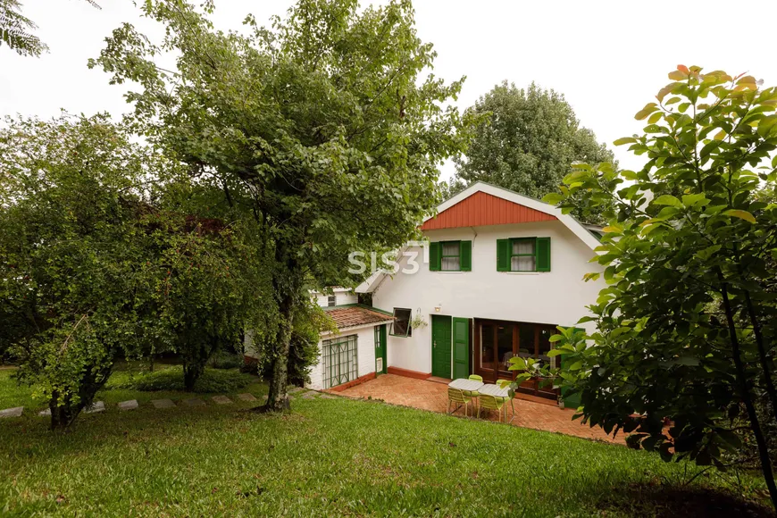 Foto 1 de Casa com 4 Quartos à venda, 558m² em Mercês, Curitiba