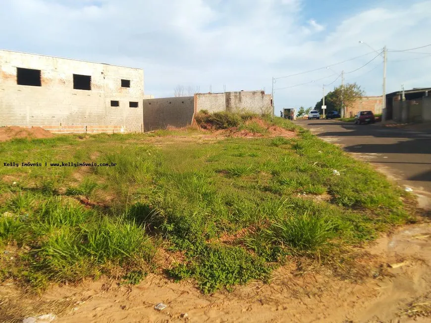 Foto 1 de Lote/Terreno à venda, 126m² em , Regente Feijó