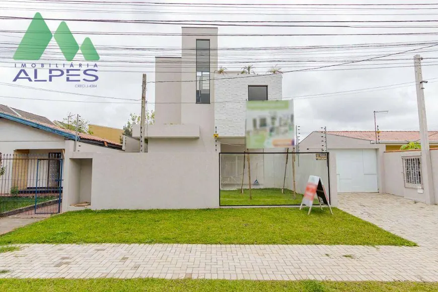 Foto 1 de Sobrado com 3 Quartos à venda, 129m² em Boqueirão, Curitiba
