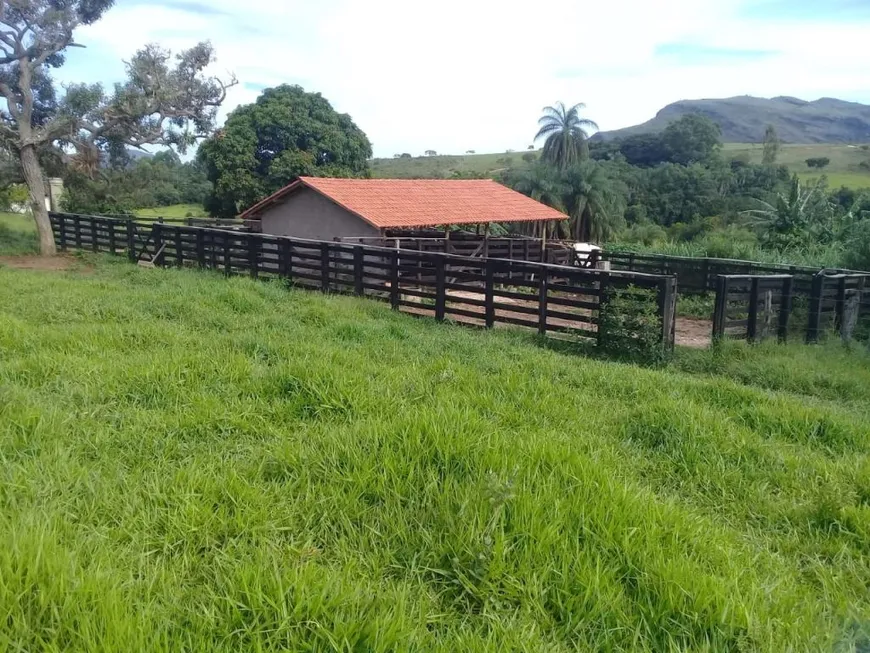 Foto 1 de Fazenda/Sítio à venda, 1300000m² em Zona Rural, Conceição do Mato Dentro