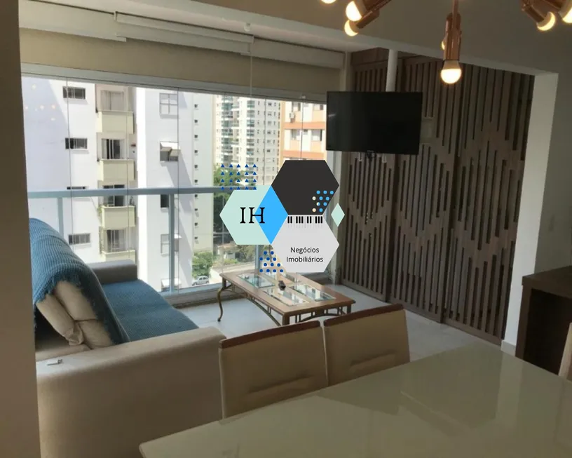 Foto 1 de Apartamento com 1 Quarto para alugar, 43m² em Santo Amaro, São Paulo