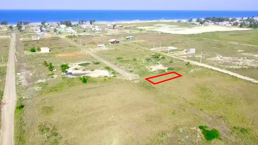 Foto 1 de Lote/Terreno à venda, 300m² em , Passo de Torres