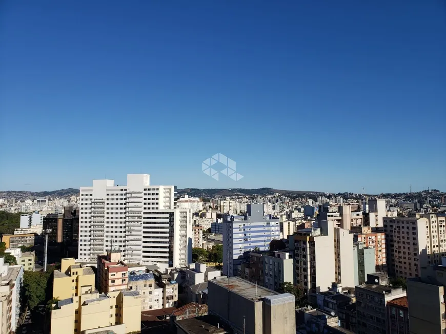 Foto 1 de Apartamento com 1 Quarto à venda, 31m² em Centro, Porto Alegre