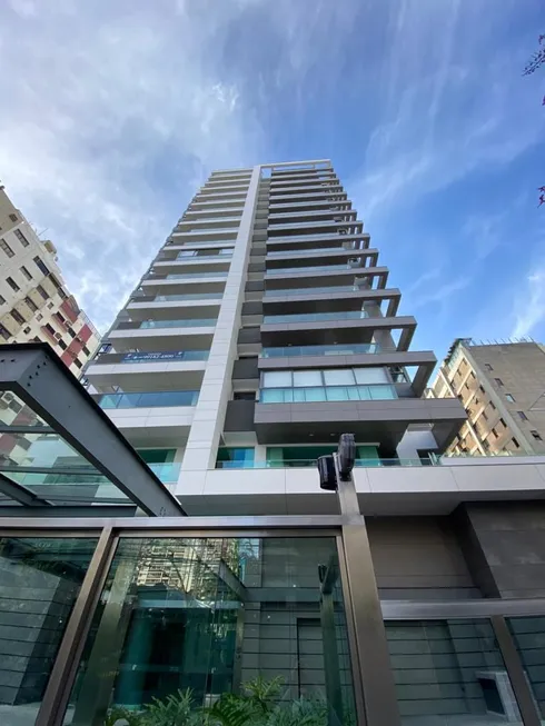 Foto 1 de Apartamento com 3 Quartos para venda ou aluguel, 137m² em Centro, Florianópolis